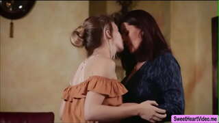 Ivy Wolfe spreads hier legs let Magdalene StMichaels licks hir pussy