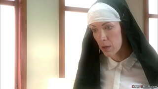 ˑ� 젊은 죄인 후 에비 폭스와 키키 비디 스 장난감 자매 핑크와 자매는 성직자 제임스 디나를 보내 막대기와 큰 수탉에 거시기로 그들을 처벌합니다