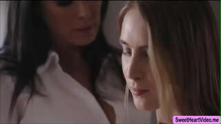 קיידנס לאקס סוף סוף לשכב עם MILF רייגן Foxxs כוס רטוב