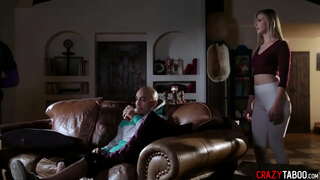���रूणी Jillian Daughter टेकले आणि टेकवले मोठा लंड आणि आनंद हार्ड्कोर पुच्ची झवणे नंतर तो