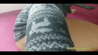 Sentando do brinquedo gostoso