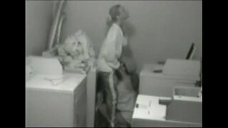 Lesbot pesuhuoneessa