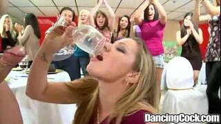 ���ुखमैथुन बड़ा लंड के साथ उत्सव