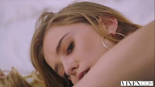 VIXEN Model Er Fantastisk, Vild Sex Med Chefen