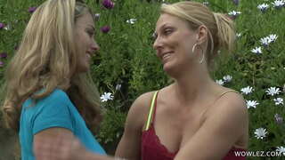 Τεράστια βυζιά, λεσβία rampage